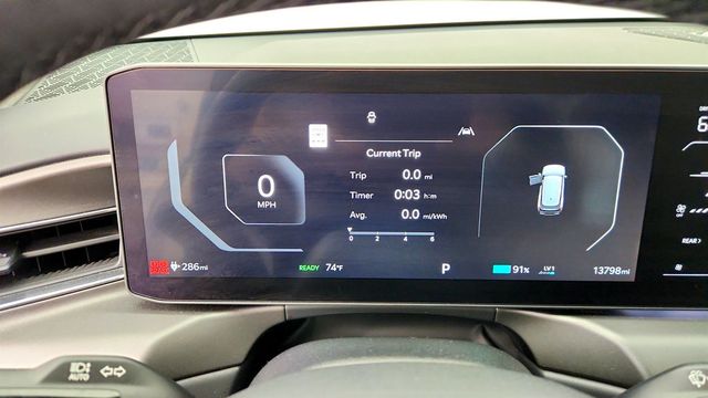 2024 Kia EV9 Land AWD w/ Relaxation Package - 23075489 - 13