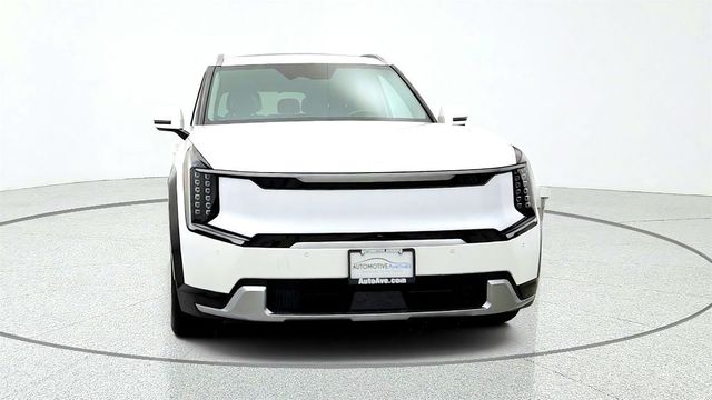 2024 Kia EV9 Land AWD w/ Relaxation Package - 23075489 - 1