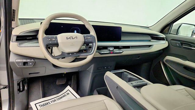 2024 Kia EV9 Land AWD w/ Relaxation Pkg & Towing Pkg - 23067954 - 11