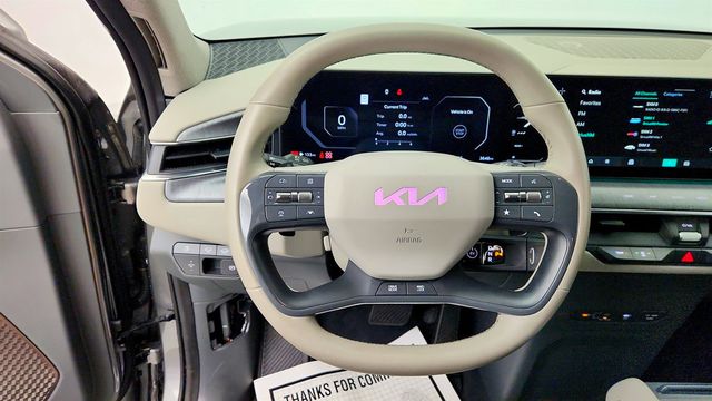2024 Kia EV9 Land AWD w/ Relaxation Pkg & Towing Pkg - 23067954 - 12