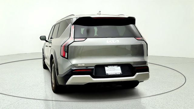 2024 Kia EV9 Land AWD w/ Relaxation Pkg & Towing Pkg - 23067954 - 5
