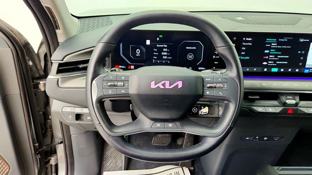 2024 Kia EV9 Land AWD w/ Towing Package - 23048469 - 13