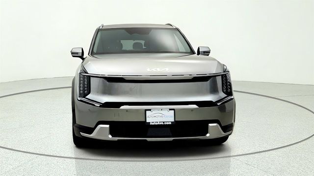 2024 Kia EV9 Land AWD w/ Towing Package - 23048469 - 1