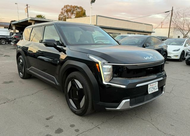 2024 Kia EV9 Light Short Range RWD - 22977522 - 2