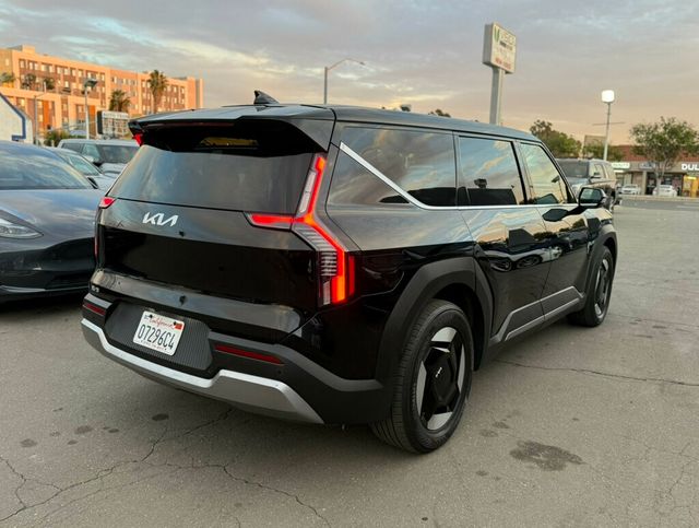 2024 Kia EV9 Light Short Range RWD - 22977522 - 3