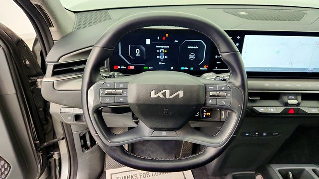 2024 Kia EV9 Light Short Range w/ 3rd Row Seating & Panoramic Digital Display - 22998001 - 12