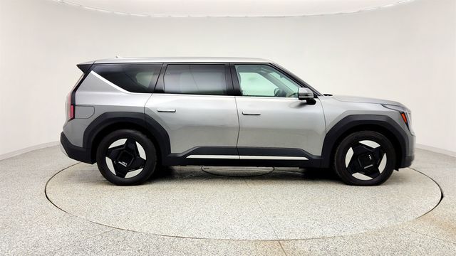 2024 Kia EV9 Light Short Range w/ 3rd Row Seating & Panoramic Digital Display - 22998001 - 3
