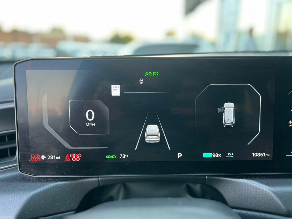 2024 Kia EV9 Wind AWD photo 12