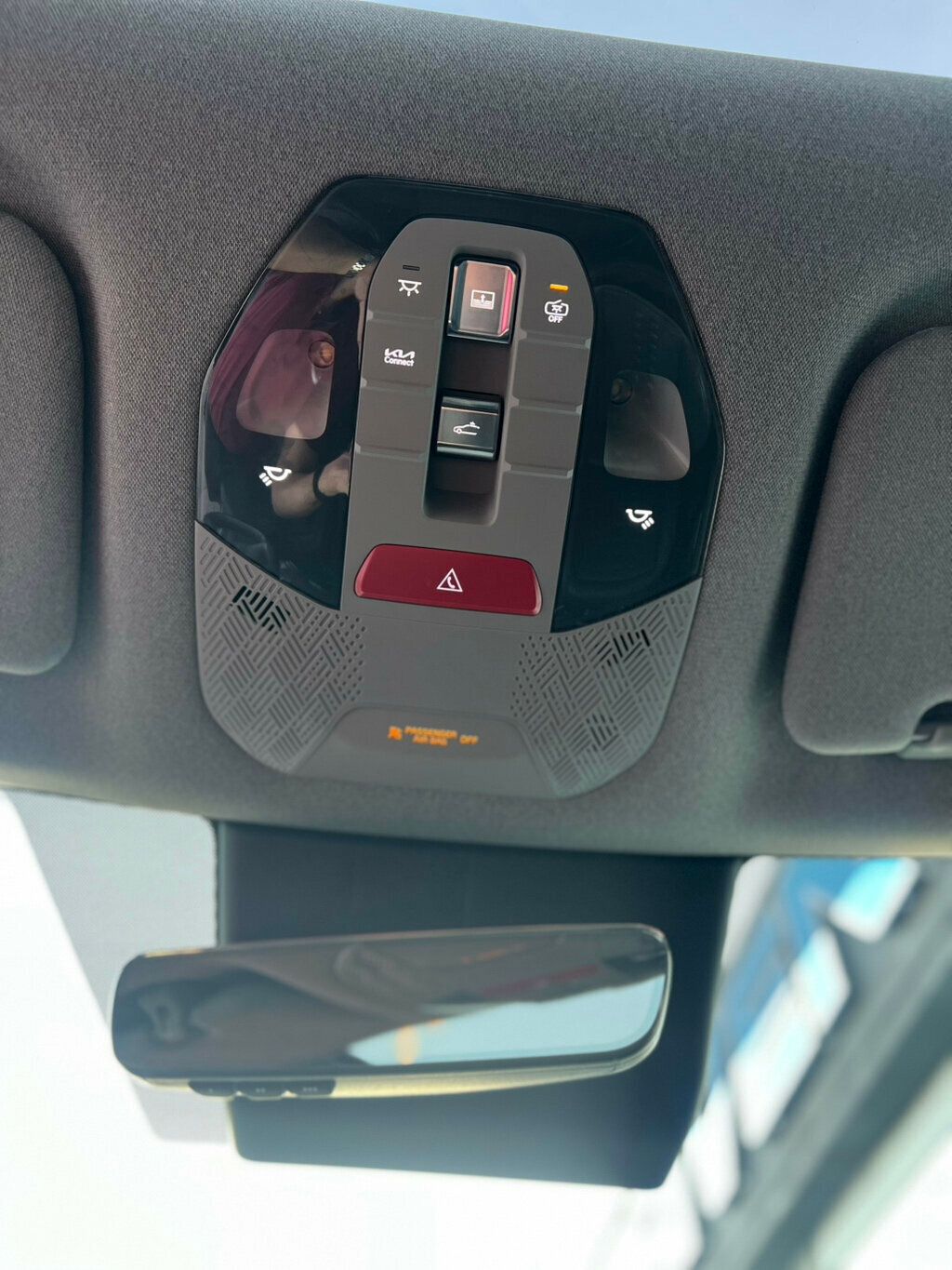 2024 Kia EV9 Wind AWD photo 22