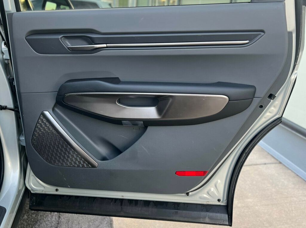 2024 Kia EV9 Wind AWD photo 37