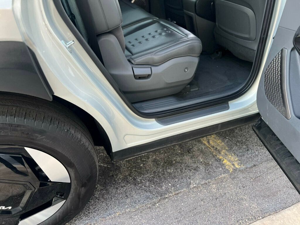2024 Kia EV9 Wind AWD photo 39