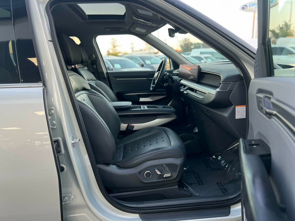 2024 Kia EV9 Wind AWD photo 42