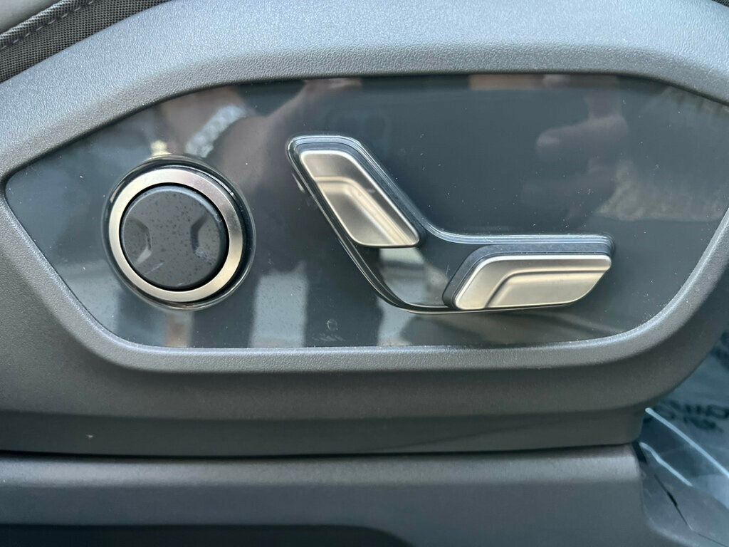 2024 Kia EV9 Wind AWD photo 43