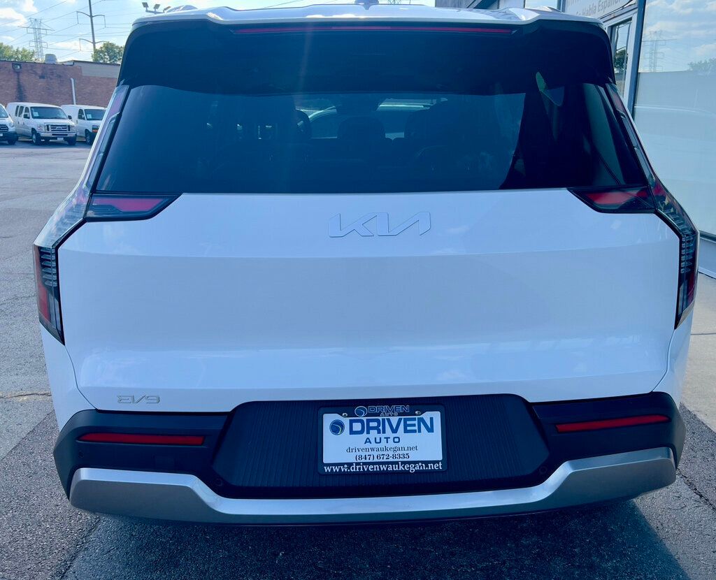 2024 Kia EV9 Wind AWD - 22925714 - 37