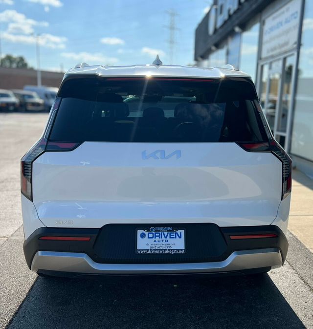 2024 Kia EV9 Wind AWD - 22925714 - 3