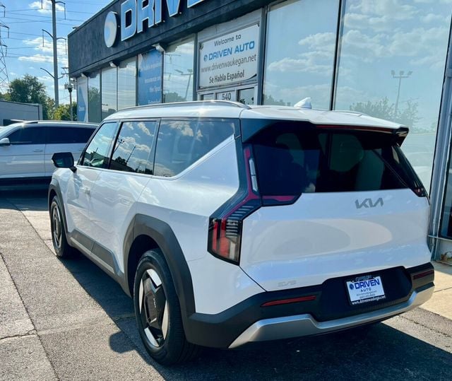2024 Kia EV9 Wind AWD - 22925714 - 48