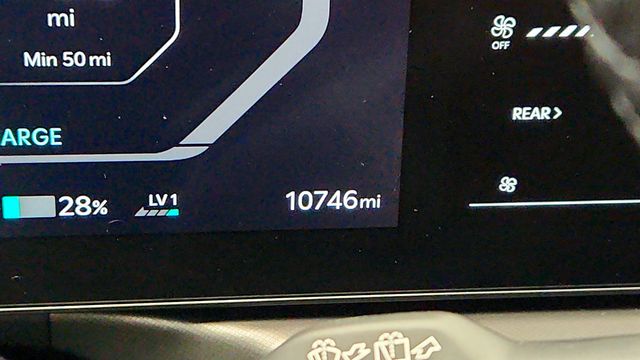 2024 Kia EV9 Wind AWD w/ Triple-Screen Cockpit & Heated Seats - 22993604 - 15