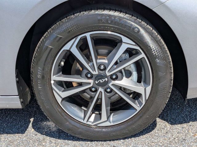 2024 Kia Forte  - 23082511 - 10