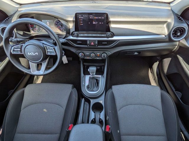2024 Kia Forte  - 23082511 - 13