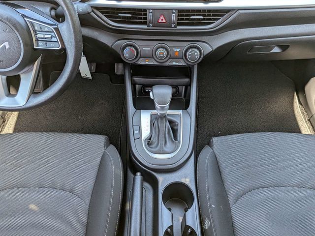 2024 Kia Forte  - 23082511 - 17