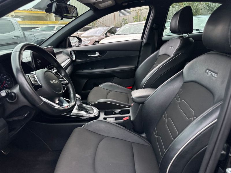 2024 Kia Forte GT-Line - 22999263 - 12