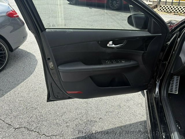 2024 Kia Forte GT-Line IVT - 23052616 - 9