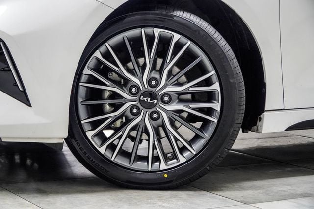 2024 Kia Forte GT-Line IVT - 23028549 - 2