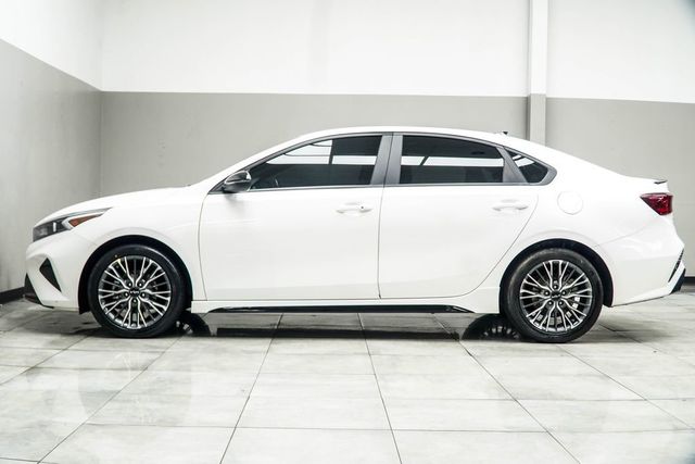 2024 Kia Forte GT-Line IVT - 23028549 - 8
