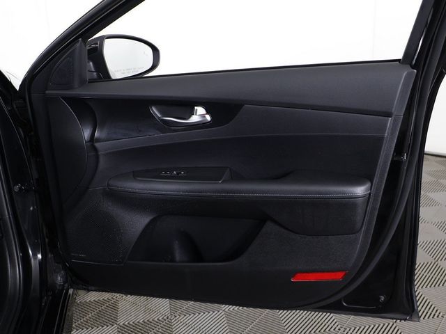 2024 Kia Forte GT-Line IVT - 22956319 - 24