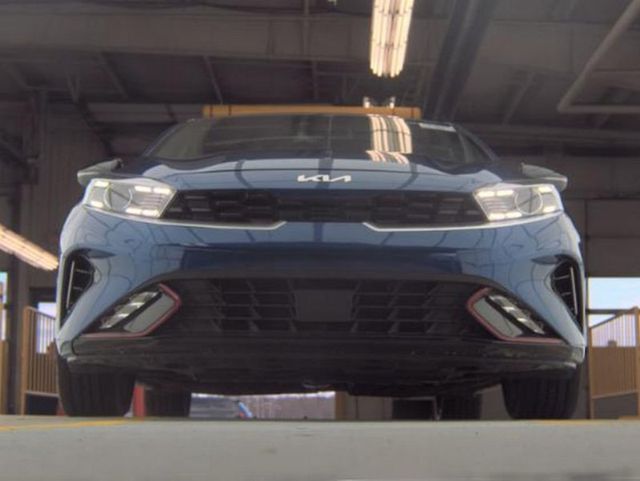 2024 Kia Forte GT-Line IVT - 22958336 - 3