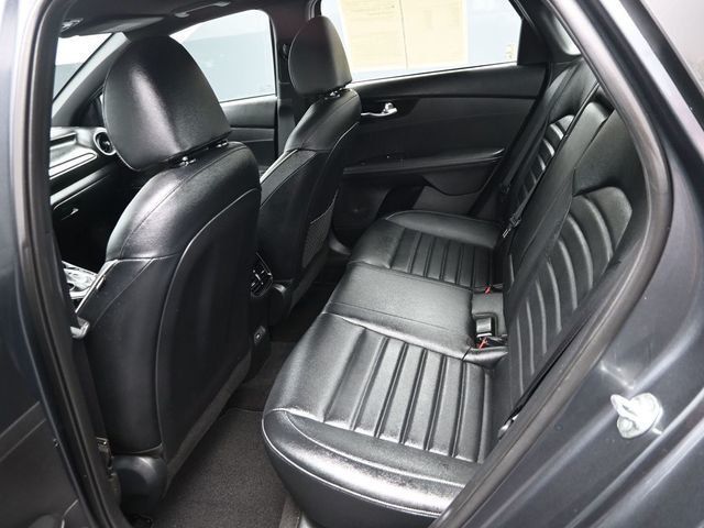 2024 Kia Forte GT-Line IVT - 22982165 - 14