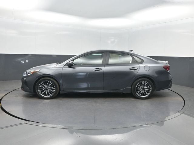 2024 Kia Forte GT-Line IVT - 22982165 - 1
