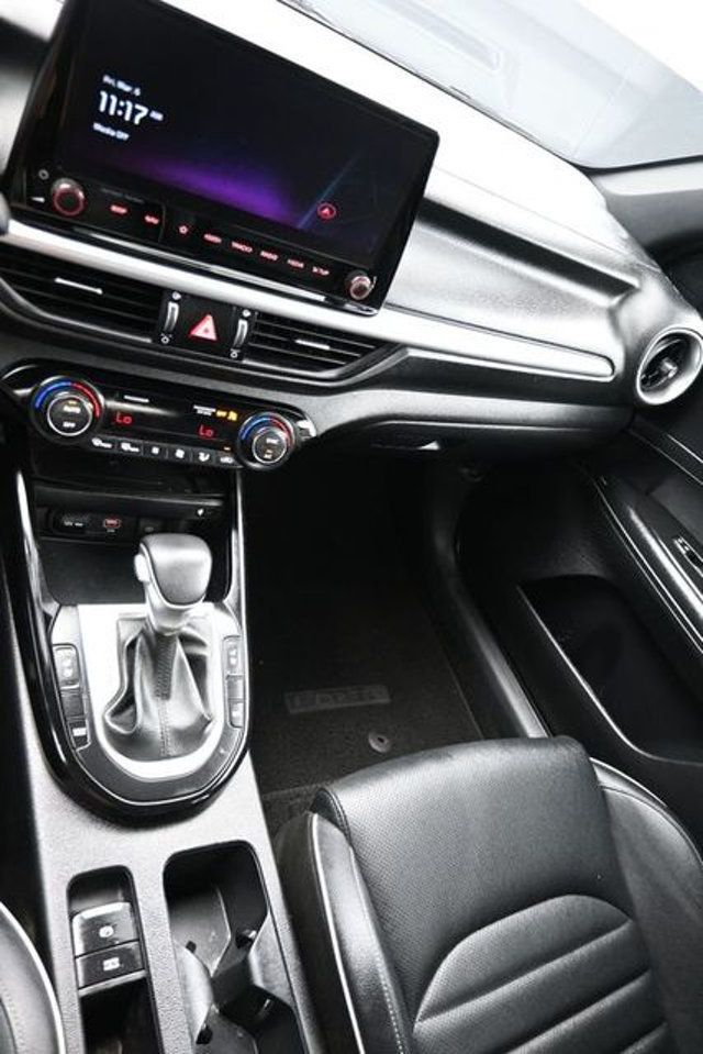 2024 Kia Forte GT-Line IVT - 22982165 - 22