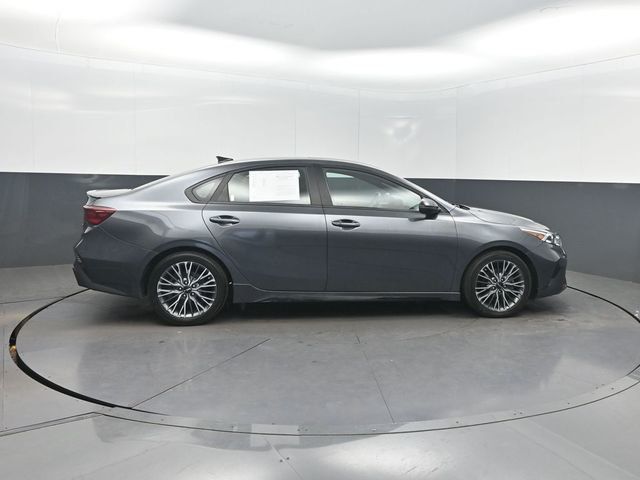 2024 Kia Forte GT-Line IVT - 22982165 - 31
