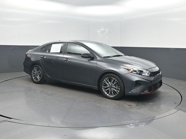 2024 Kia Forte GT-Line IVT - 22982165 - 32