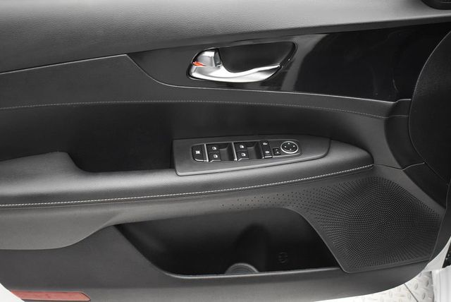 2024 Kia Forte GT-Line IVT - 23011017 - 10