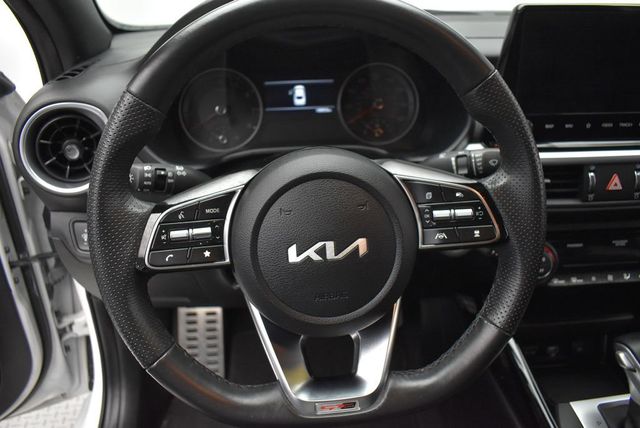 2024 Kia Forte GT-Line IVT - 23011017 - 15