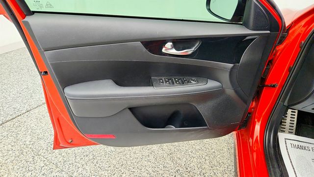 2024 Kia Forte GT-Line IVT w/ Premium Package - 23033700 - 10