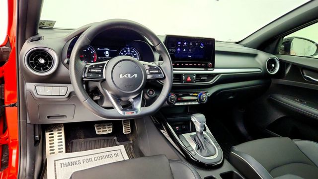 2024 Kia Forte GT-Line IVT w/ Premium Package - 23033700 - 12