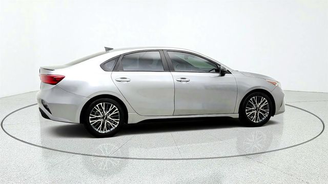2024 Kia Forte GT-Line IVT w/ Premium & Sport Premium Packages - 23079077 - 3
