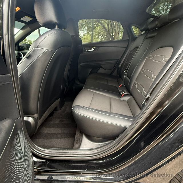 2024 Kia Forte GT-LINE W/BLINDSPOT, APPLE CARPLAY & BLUETOOTH - 23046027 - 31