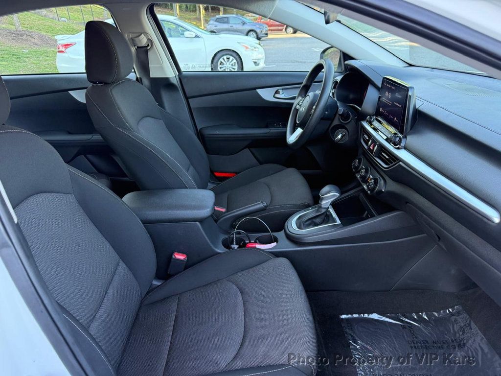 2024 Kia Forte LX IVT - 23028497 - 9