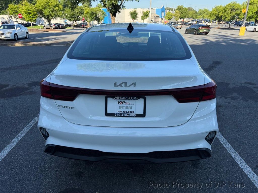 2024 Kia Forte LX IVT - 23028497 - 3