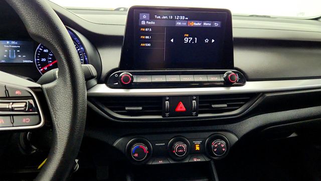 2024 Kia Forte LX IVT - 22971201 - 16