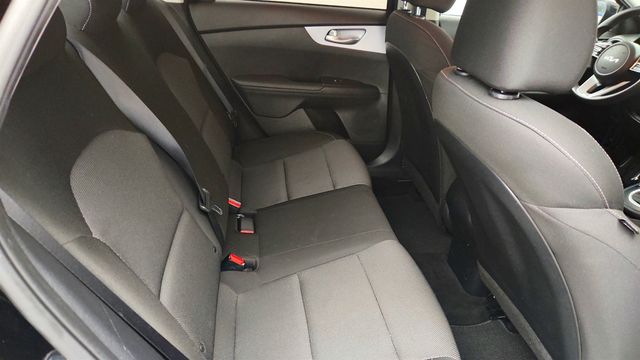 2024 Kia Forte LX IVT - 22971201 - 20