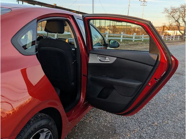 2024 Kia Forte LXS - 22952998 - 11