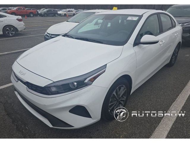 2024 Kia Forte LXS - 22978215 - 0