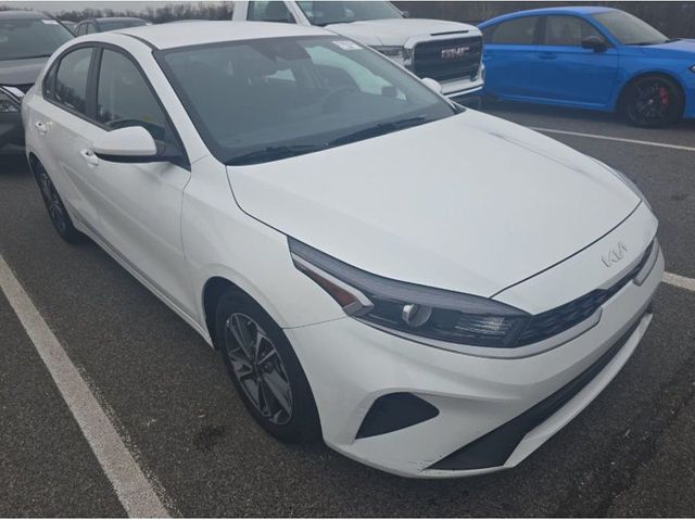 2024 Kia Forte LXS - 22978215 - 1