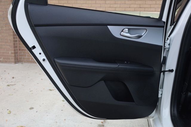 2024 Kia Forte LXS - 23052452 - 15