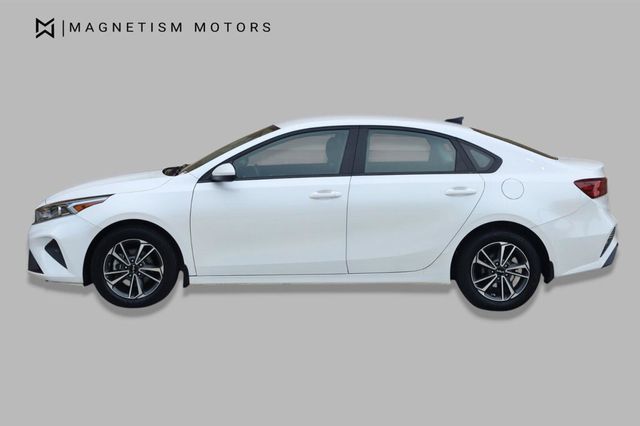 2024 Kia Forte LXS - 23052452 - 1
